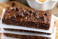 Effortless No-Bake Chocolate Peanut Butter Granola Bars