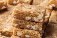 Ultimate Fudgy Blondie Bars
