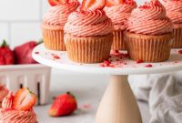 Divine Strawberry Cupcakes