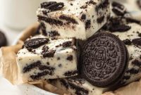 Oreo Cookies and Cream Fudge