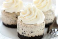 Oreo Cookie Cheesecake Bites