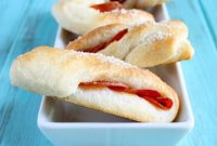 Pepperoni Pizza Sticks