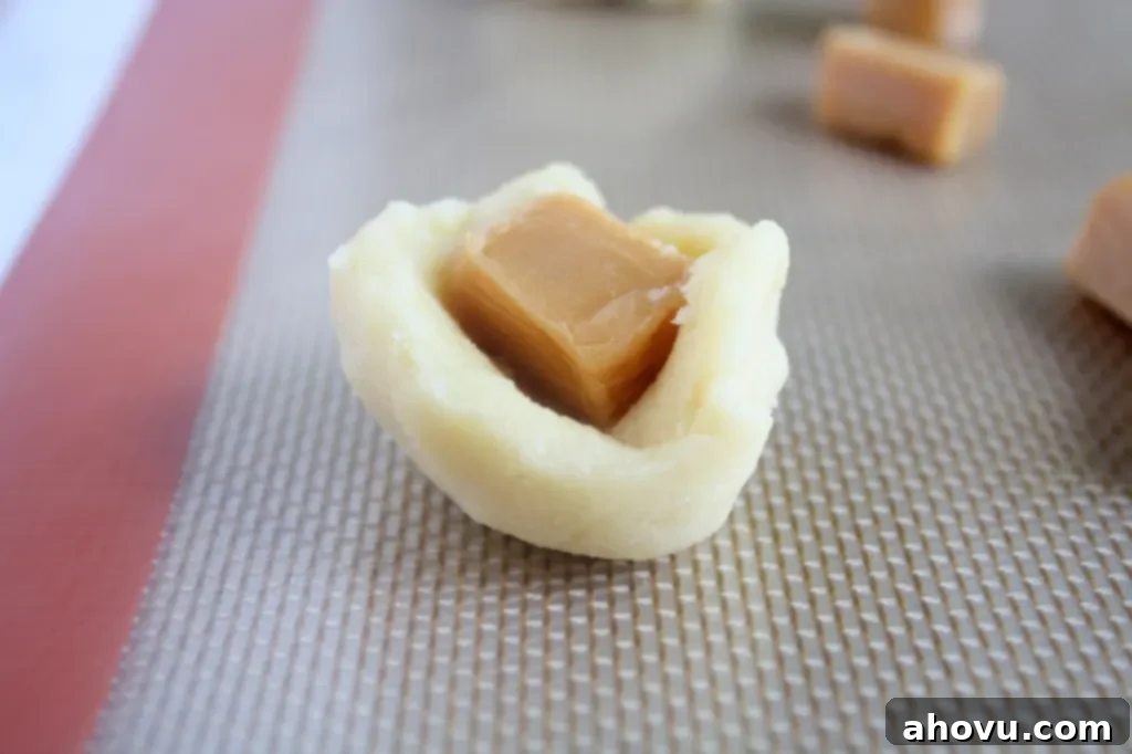 Step-by-Step: How to Stuff Snickerdoodle Cookie Dough with Caramel